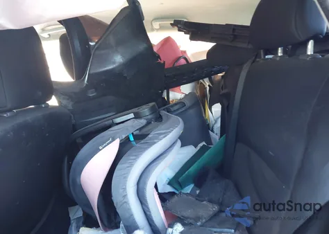 2014 Mitsubishi Outlander Sport Es z USA, uszkodzony, nr VIN 4A4AP3AU3EE013511